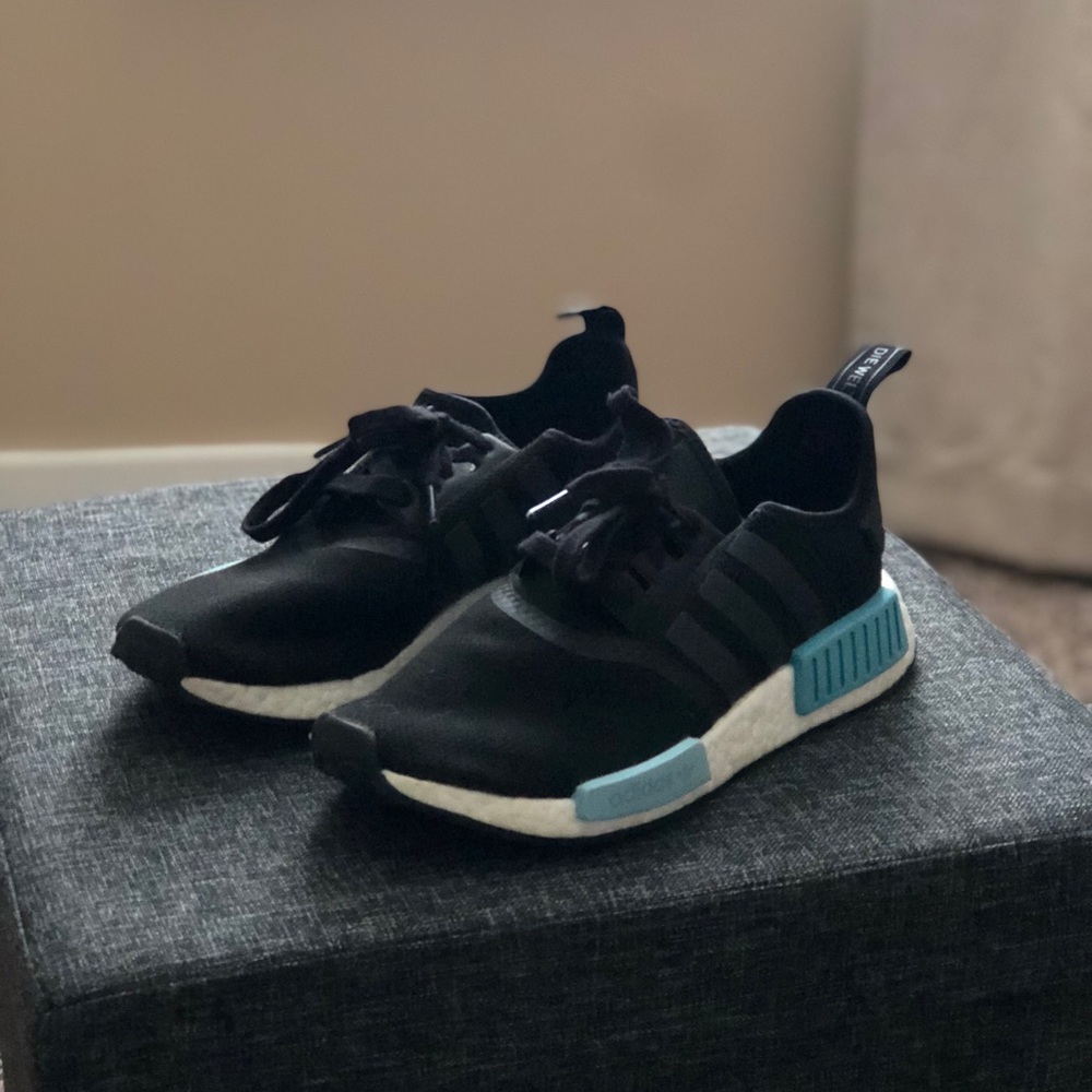 Women’s adidas nmd r1